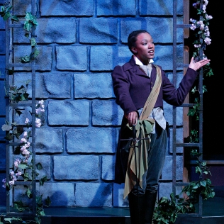Sonequa Martin-Green as Mercutio at UA. 2006